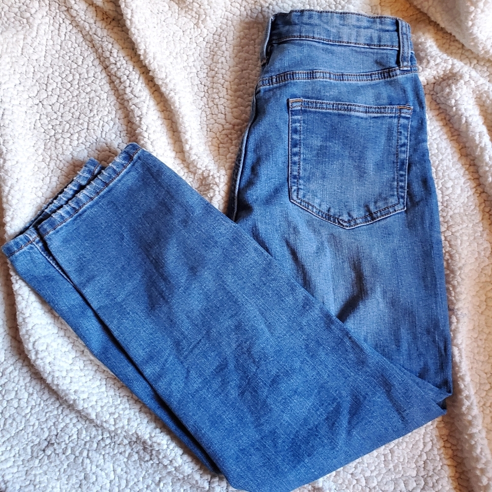 💖SOLD💖 Wild Fable Distressed High Rise Mom Jeans
